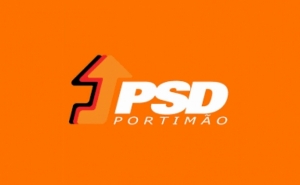 Vereadores sociais-democratas recusaram participar na votação e abandonaram a Reunião de Câmara face à ausência total de instrução documental e jurídica.