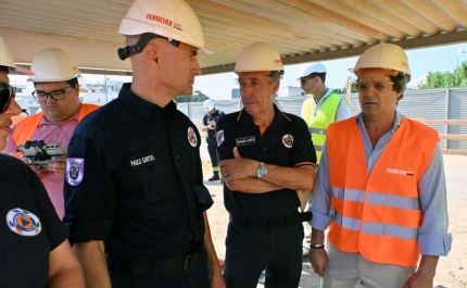 SIMULACRO TESTA SEGURANÇA E SALVAMENTO EM PROFUNDIDADE NAS OBRAS DO MERCADO DE QUARTEIRA