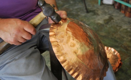 LOULÉ CRIATIVO ABRE INSCRIÇÕES PARA CURSO DE CALDEIRARIA ARTESANAL