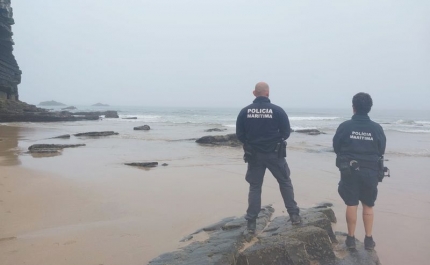 Retomadas buscas por praticante de stand up paddle em Aljezur