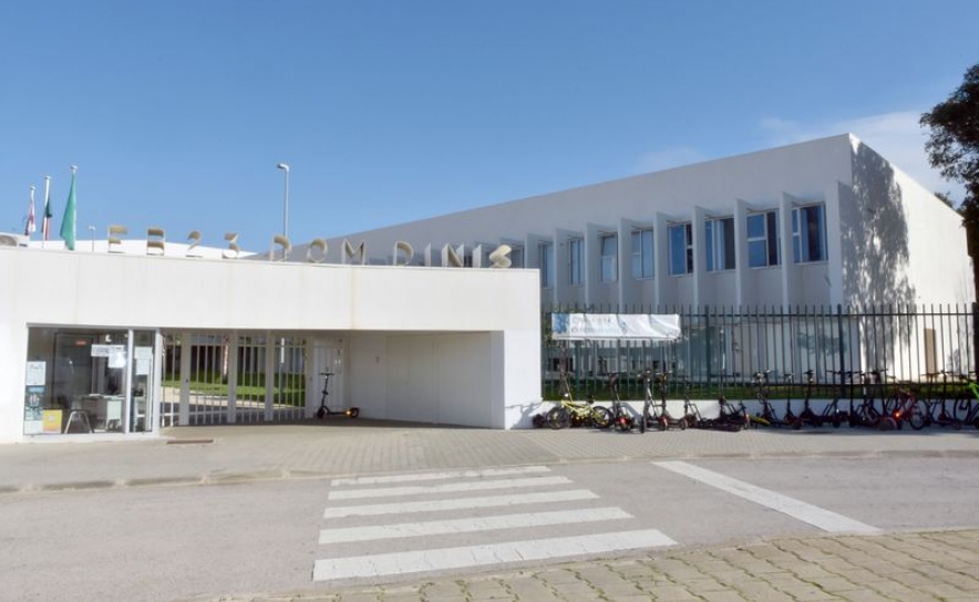 Escola D. Dinis - Quarteira