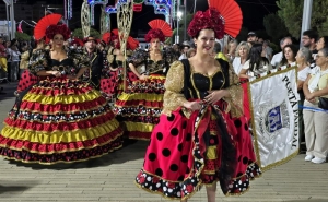 «A História do Fado»: Marcha Poeta Pardal trouxe a alma portuguesa aos Santos Populares de Quarteira 