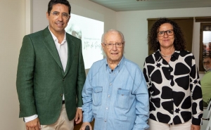 CÂMARA MUNICIPAL DE ALBUFEIRA HOMENAGEIA VÍTOR DE SOUSA COM EXPOSIÇÃO NO ARQUIVO HISTÓRICO