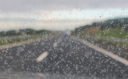 Mau tempo: Elevado para vermelho aviso em Faro onde já há estragos provocados pela chuva