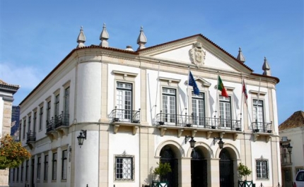 MUNICÍPIO DE FARO ATRIBUI APOIOS A ASSOCIAÇÕES DE DEFESA DA CAUSA ANIMAL