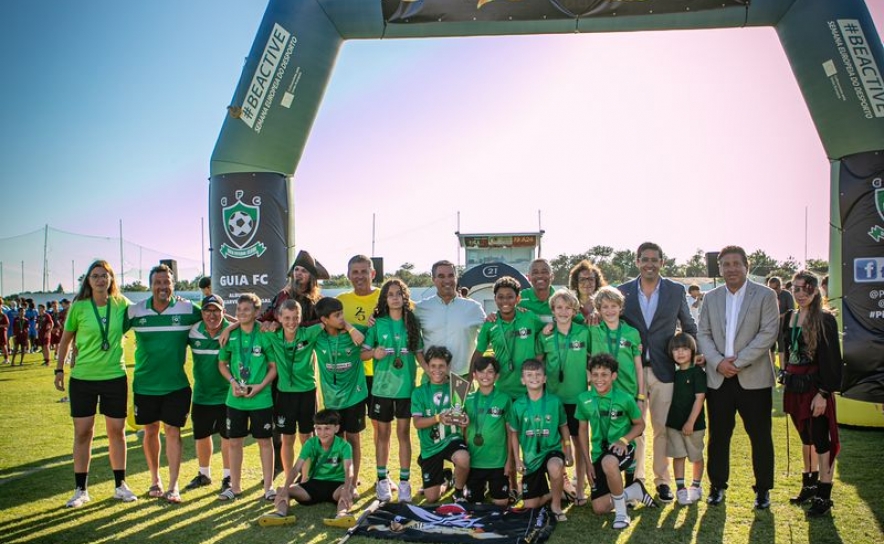 Infantis B - 1. Lugar OURO (Guia Futebol Clube) Infantis B - 1. Lugar OURO (Guia Futebol Clube)