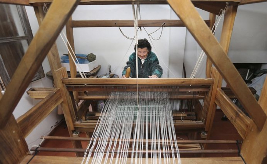 Única tecedeira de Monchique mantém atividade aos 80 anos