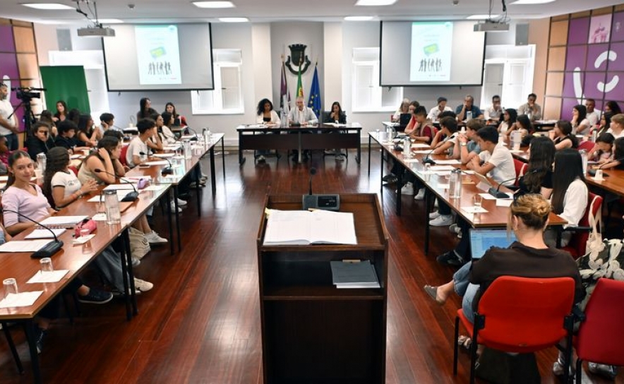 LOULÉ REFORÇA CIDADANIA ATIVA EM MAIS UMA ASSEMBLEIA MUNICIPAL JOVEM