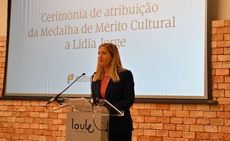 Ministra da Cultura Juventude e Desporto Margarida Balseiro Lopes na Entrega Medalha Mérito Cultural  Lí­dia Jorge